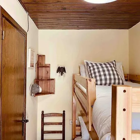 La De Llivia, Cerdanya, Puigcerda. Apartment